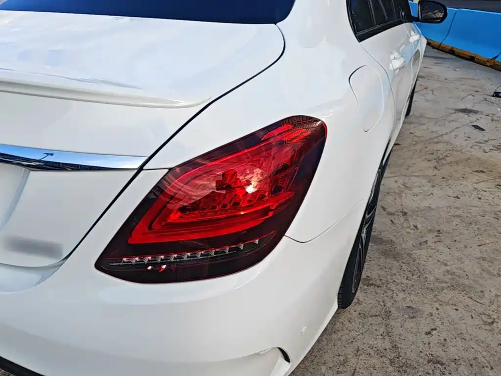 Mercedes-Benz C-Class — миниатюра 8