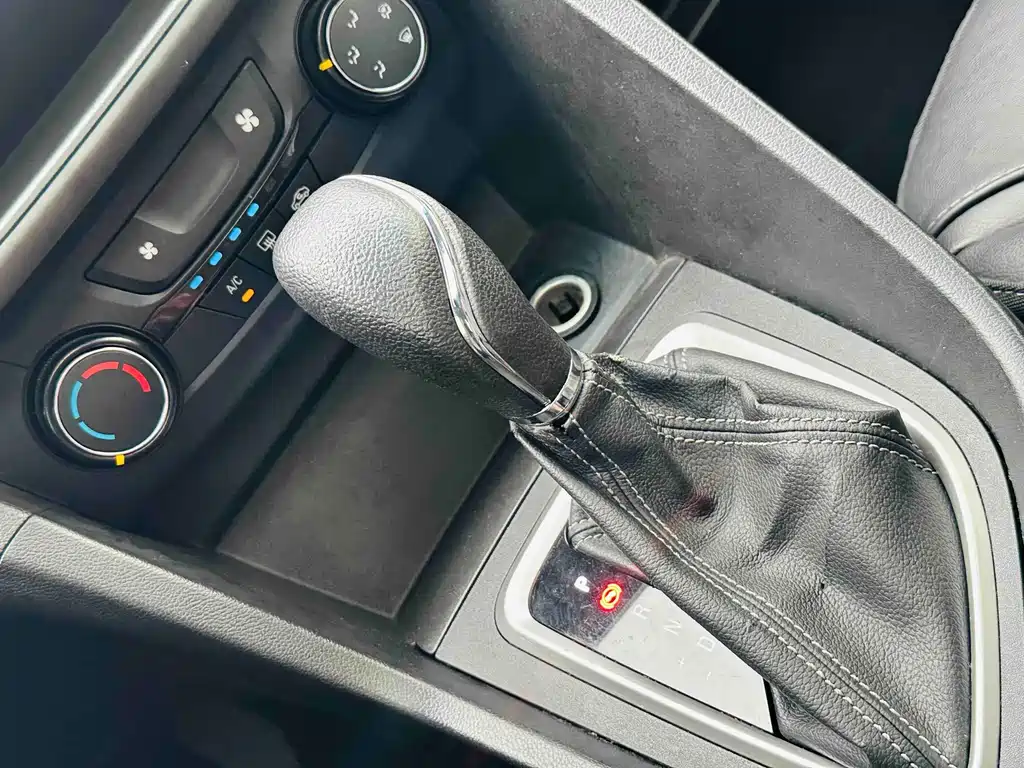 Buick Excelle — миниатюра 16