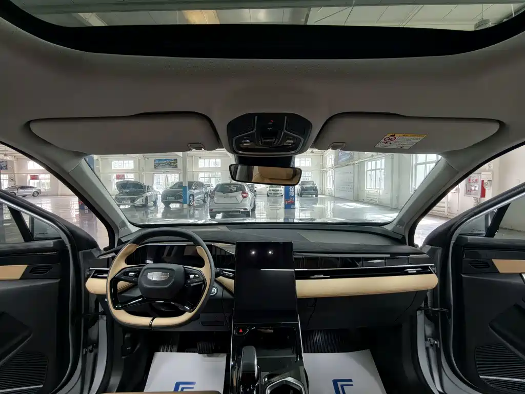 Geely Boyue L — миниатюра 9