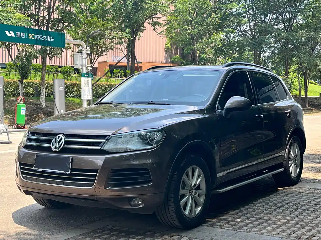 Купить Volkswagen Touareg
