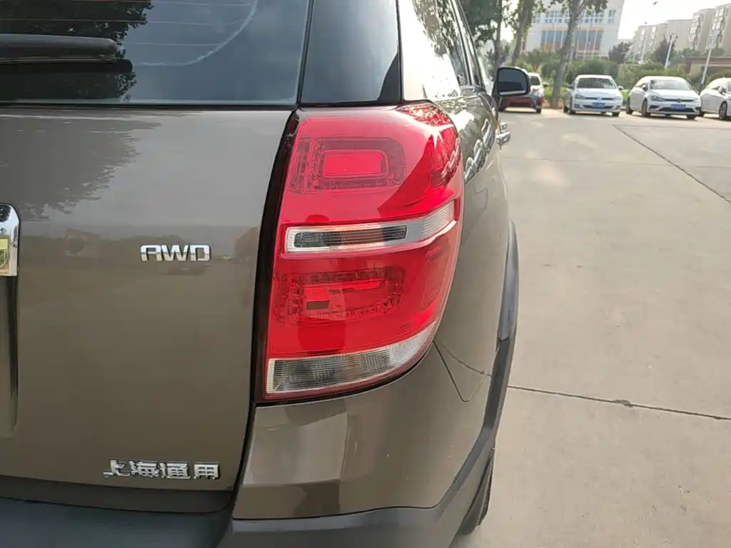 Chevrolet Captiva — миниатюра 8