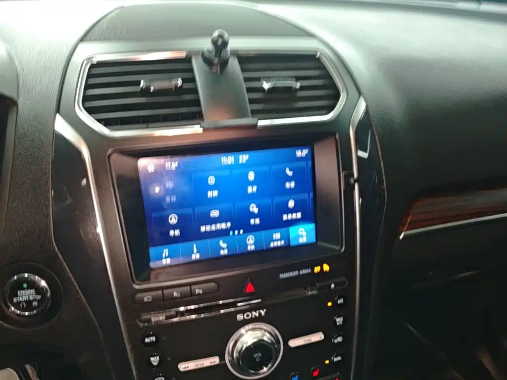 Ford Explorer (Import) — миниатюра 13