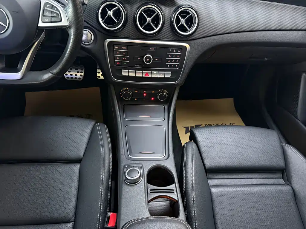 Mercedes-Benz GLA — миниатюра 13