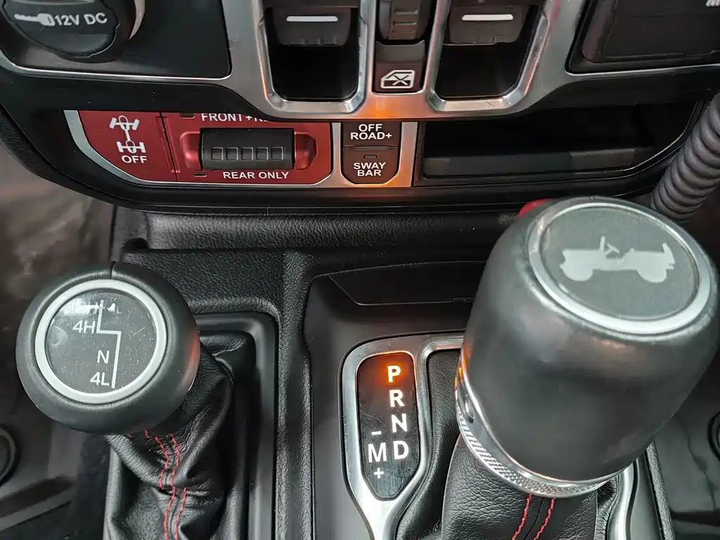 Jeep Wrangler — миниатюра 12