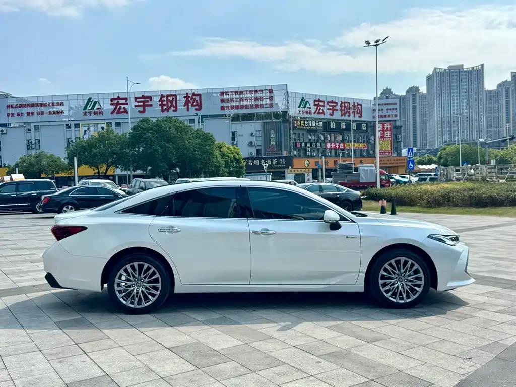 Toyota Avalon — миниатюра 7