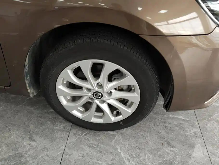 Nissan Sylphy — миниатюра 6