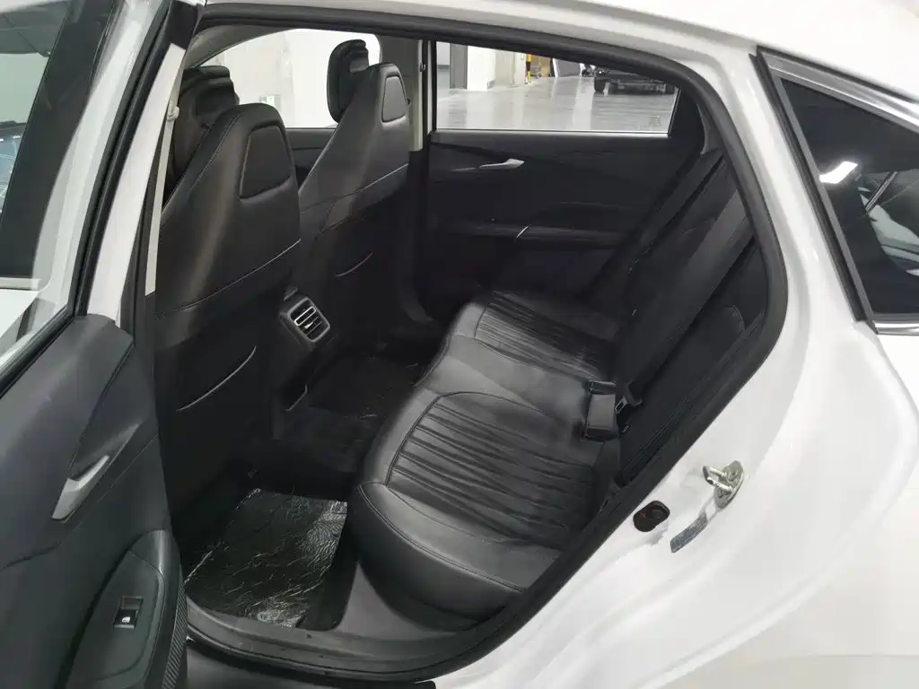Changan Eado — миниатюра 15