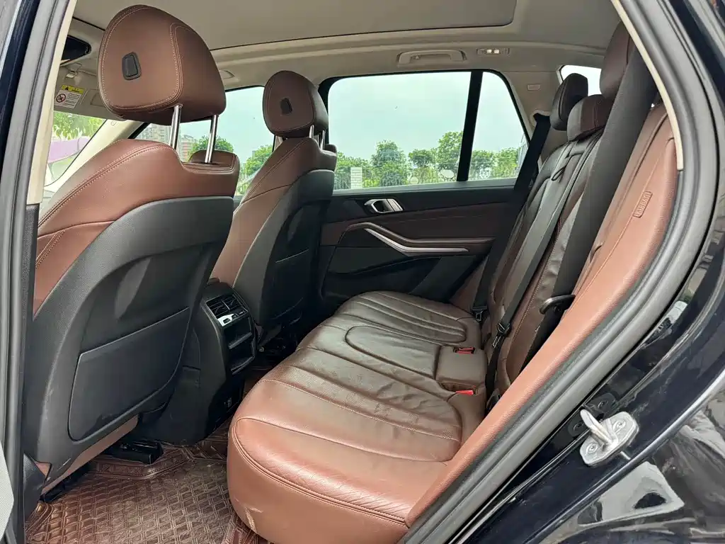 BMW X5 2022 xDrive40i M Sport