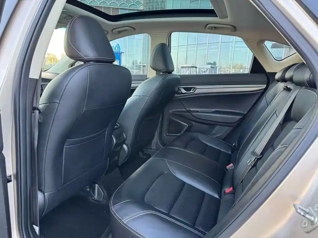 Geely Emgrand GS — миниатюра 6