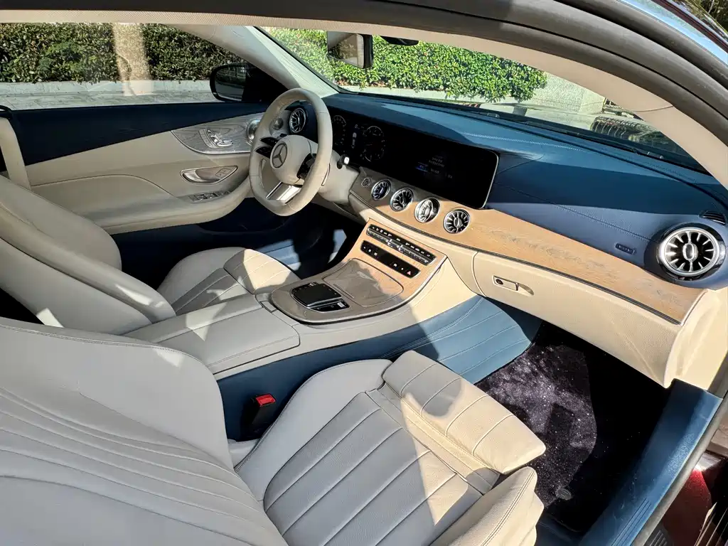 Mercedes-Benz E-Class (Import) — миниатюра 8