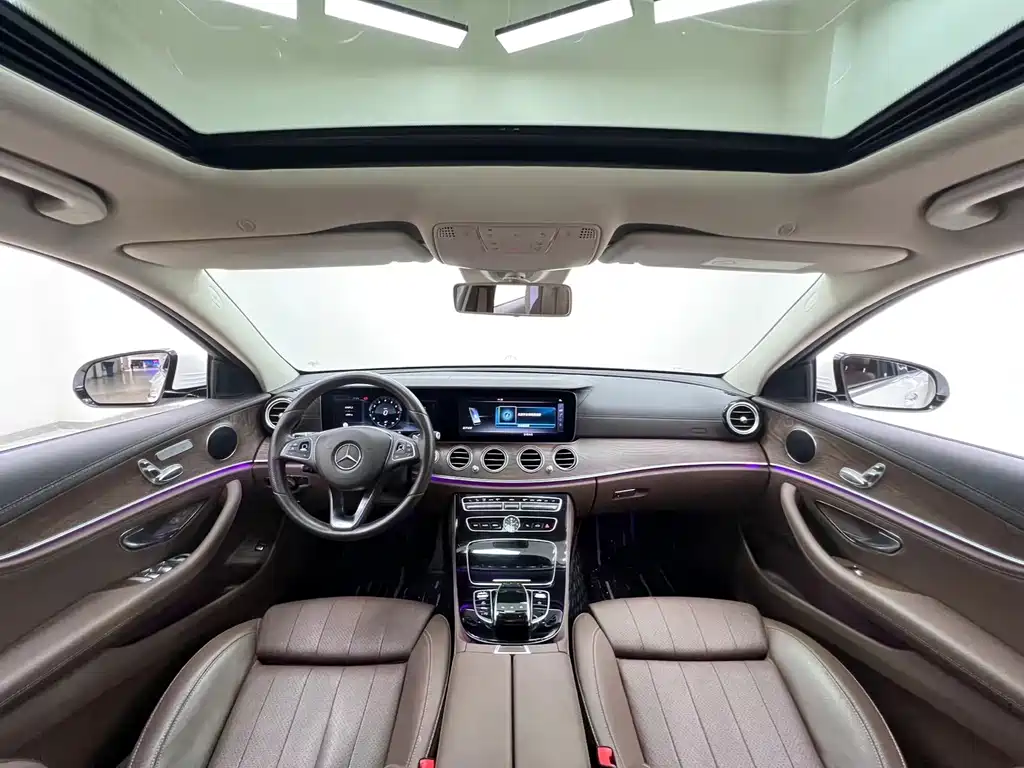 MERCEDES-BENZ E CLASS