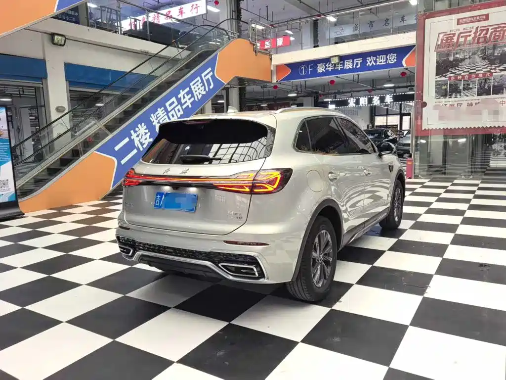 Hongqi HS5 2025 2.0T Pro