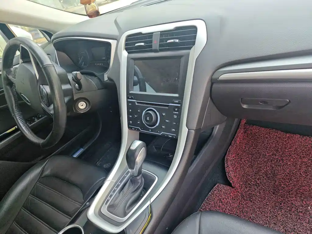 Ford Mondeo — миниатюра 14