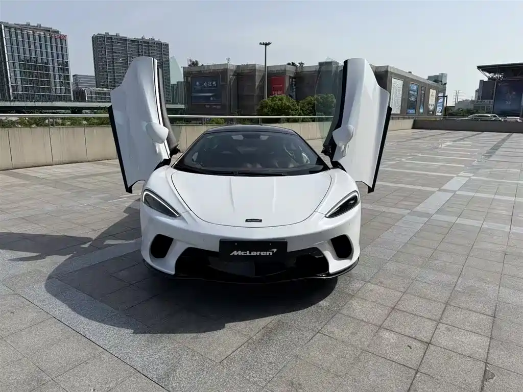McLaren GT 2023 4.0T