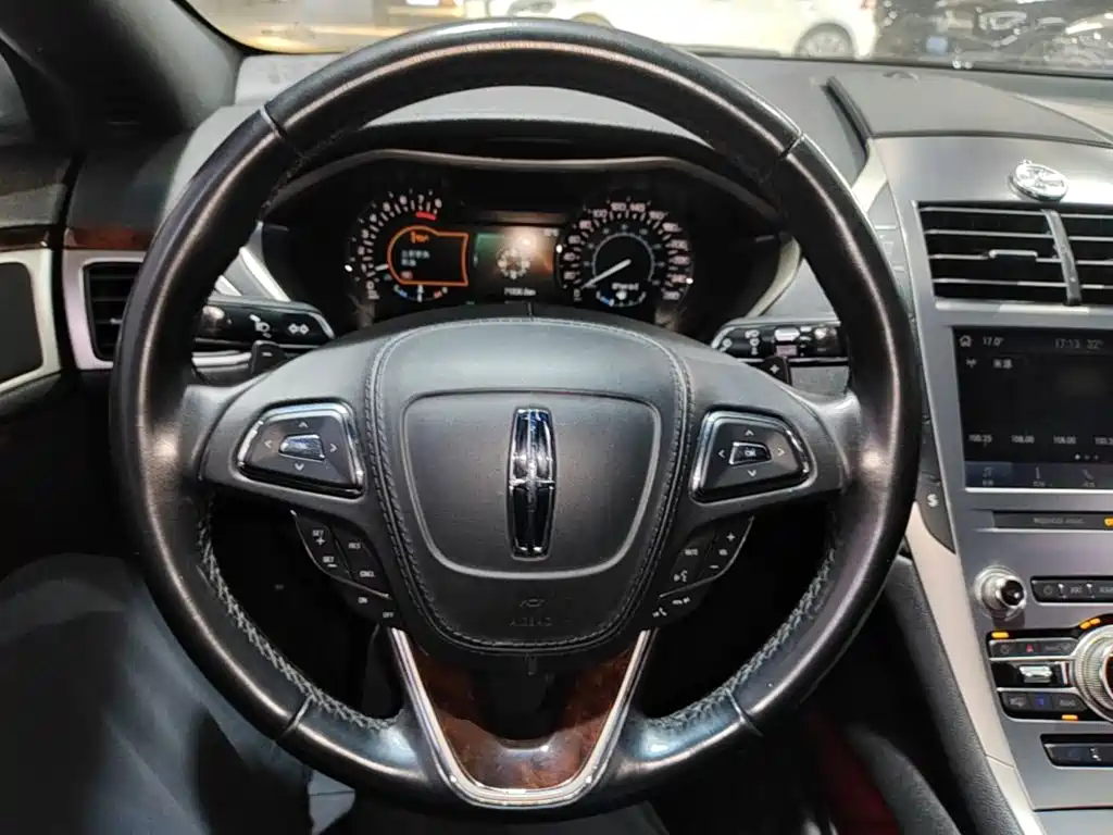 Lincoln MKZ — миниатюра 11