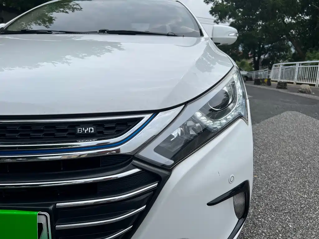 BYD Qin NEV — миниатюра 8