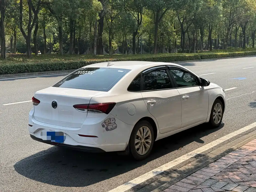 Buick Excelle — миниатюра 7