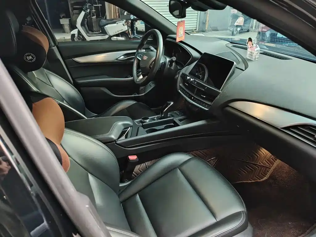 Cadillac CT5 — миниатюра 9