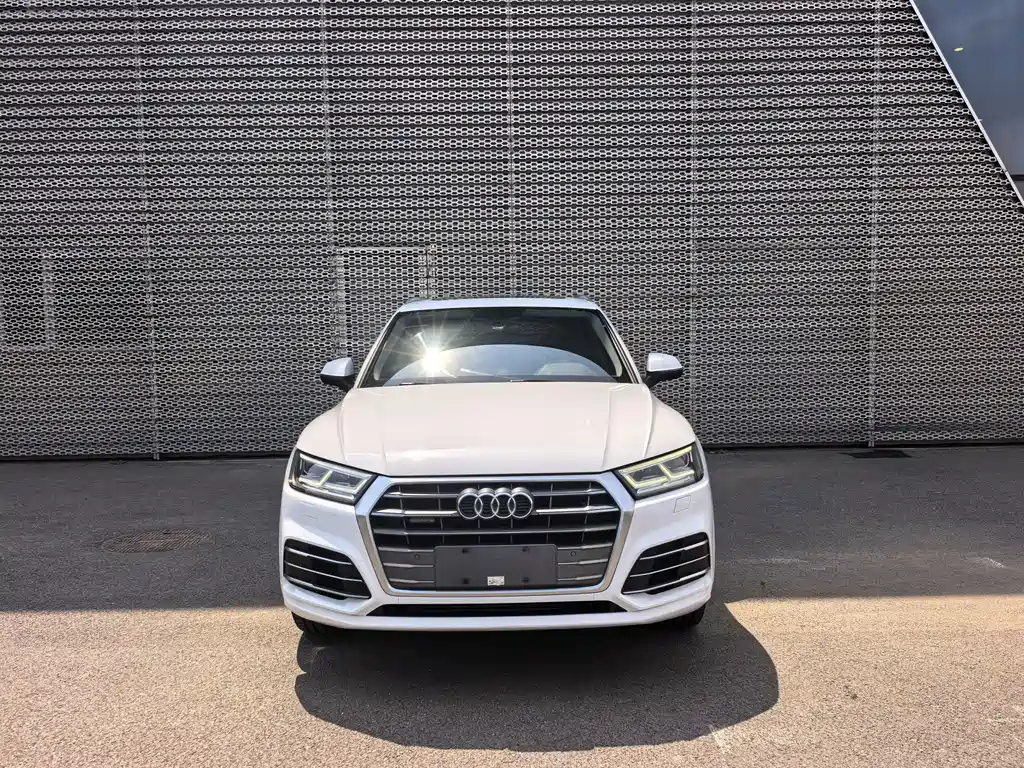 Audi Q5L — миниатюра 3