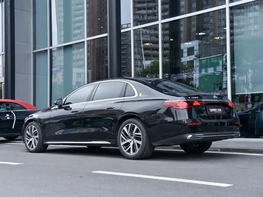 Mercedes-Benz E-Class E 2024 E 300 L Fashion