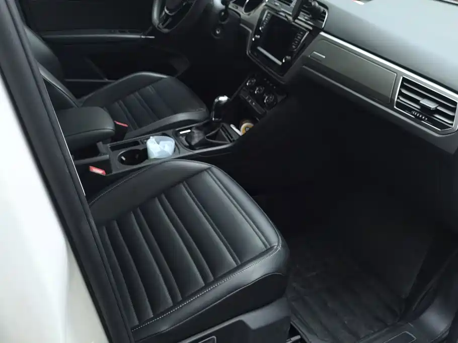 Volkswagen Touran — миниатюра 8