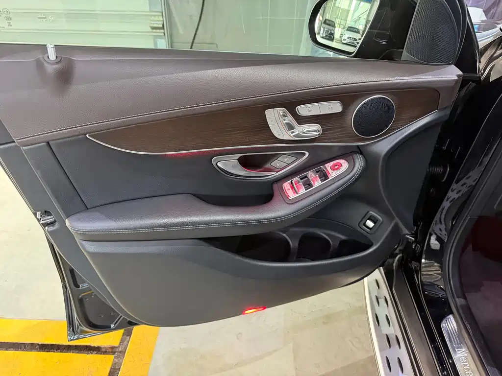 Mercedes-Benz GLC 2022 GLC 260 L 4MATIC Luxury