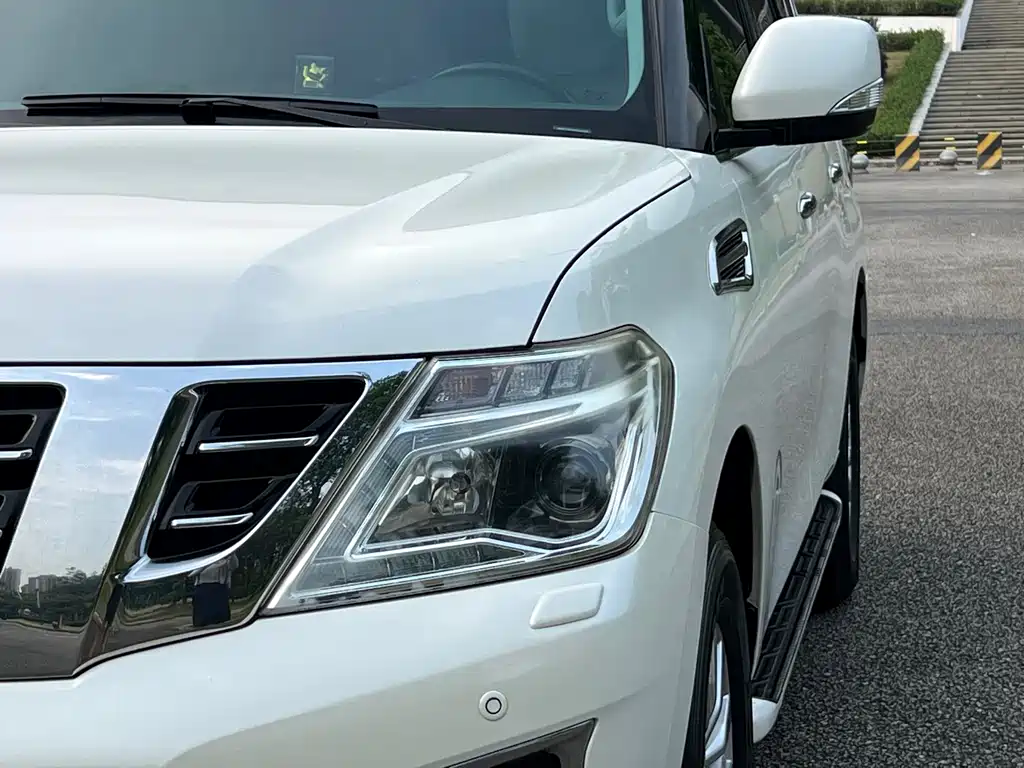 Nissan Patrol 2017 4.0L AT