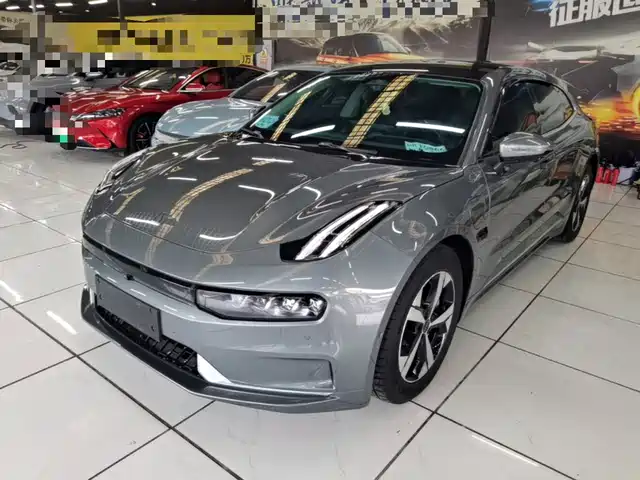 2023 Zeekr 001