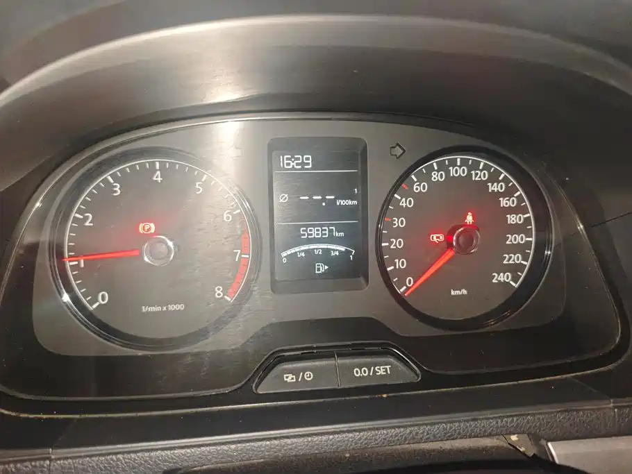 Volkswagen Lavida — миниатюра 14