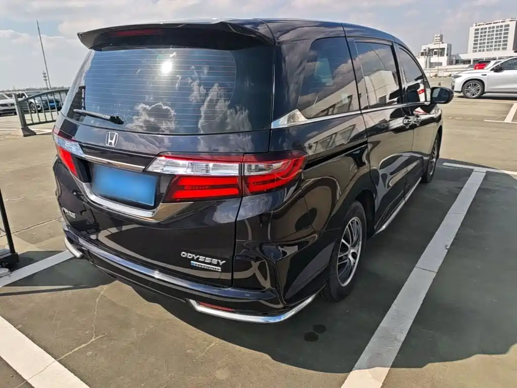 Honda Odyssey — миниатюра 7
