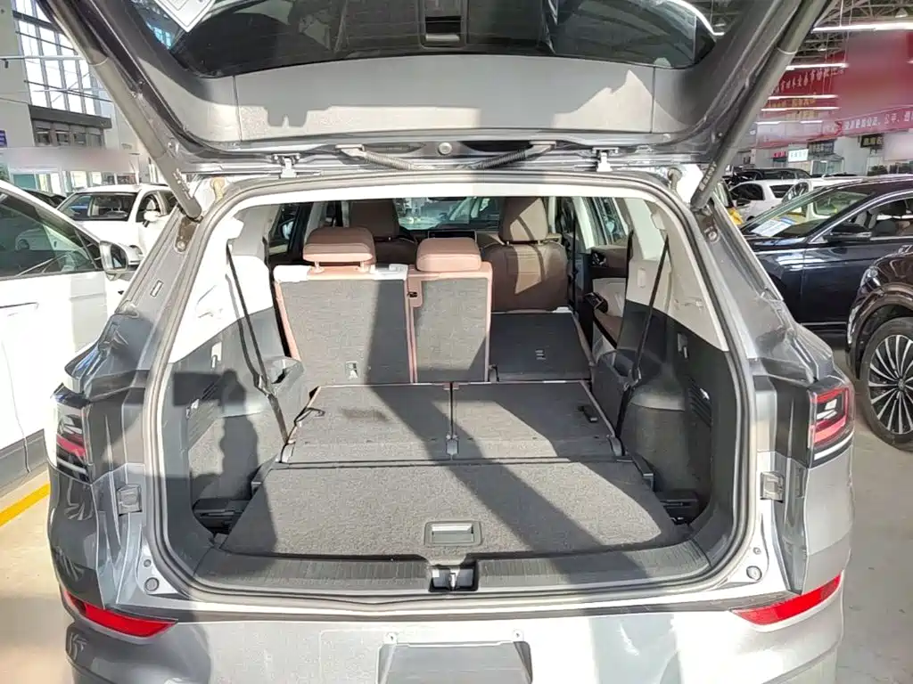 Volkswagen ID.6 X — миниатюра 19
