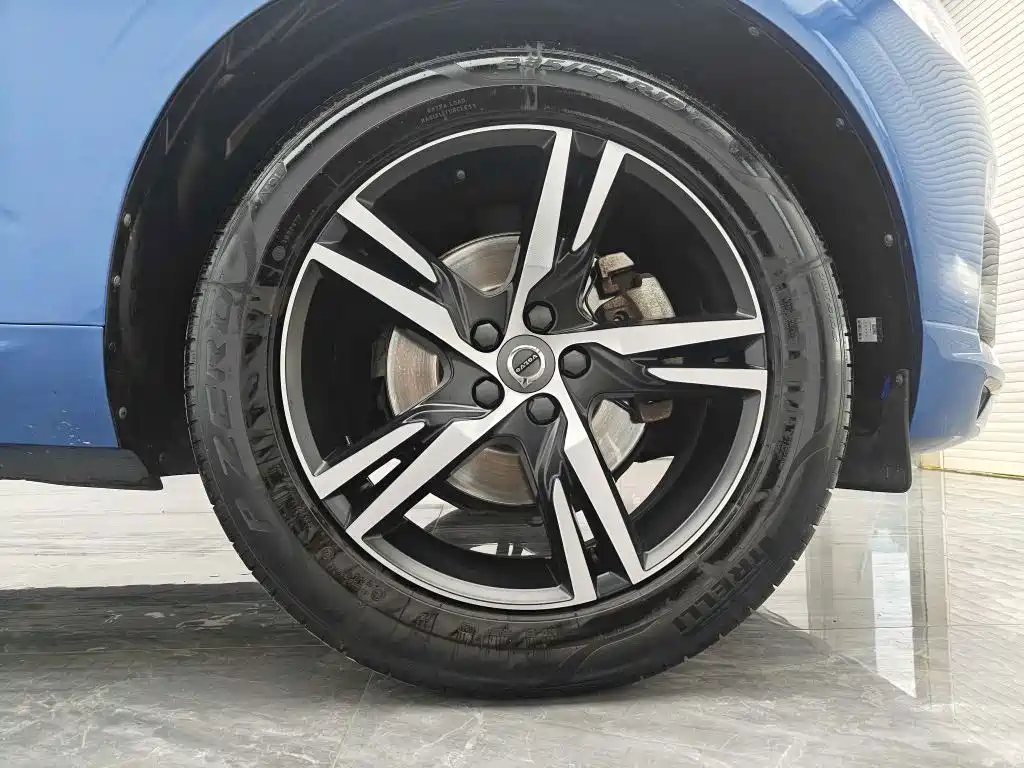 Volvo XC60 — миниатюра 17