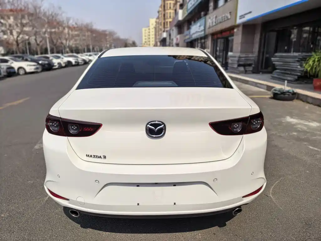 MAZDA 3 ANGKESAILA