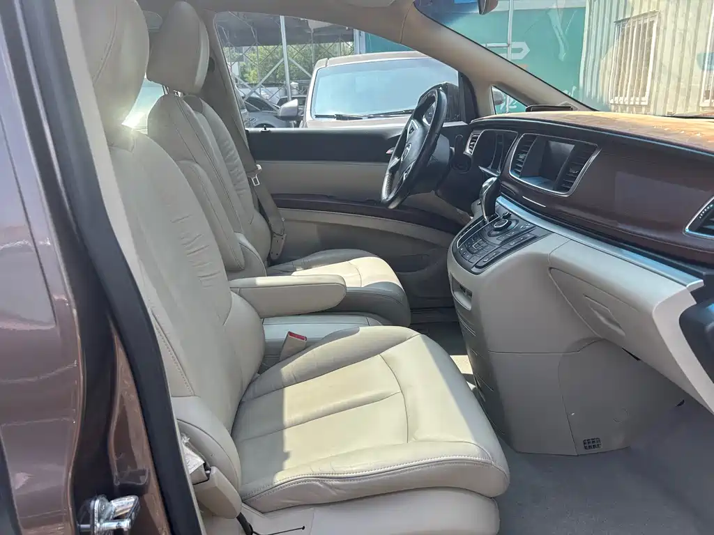 Buick GL8 — миниатюра 4