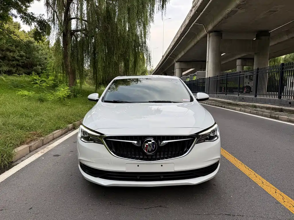 Buick Excelle — миниатюра 2