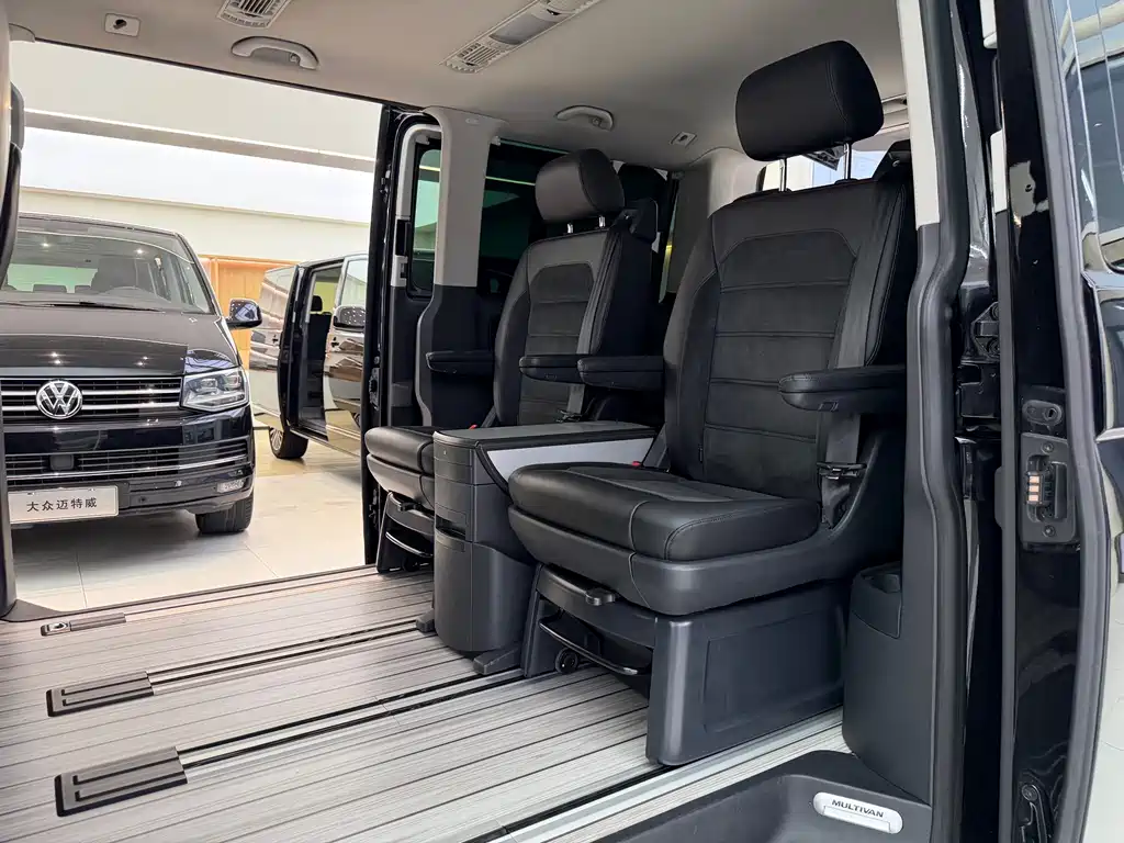 Volkswagen Multivan — миниатюра 19