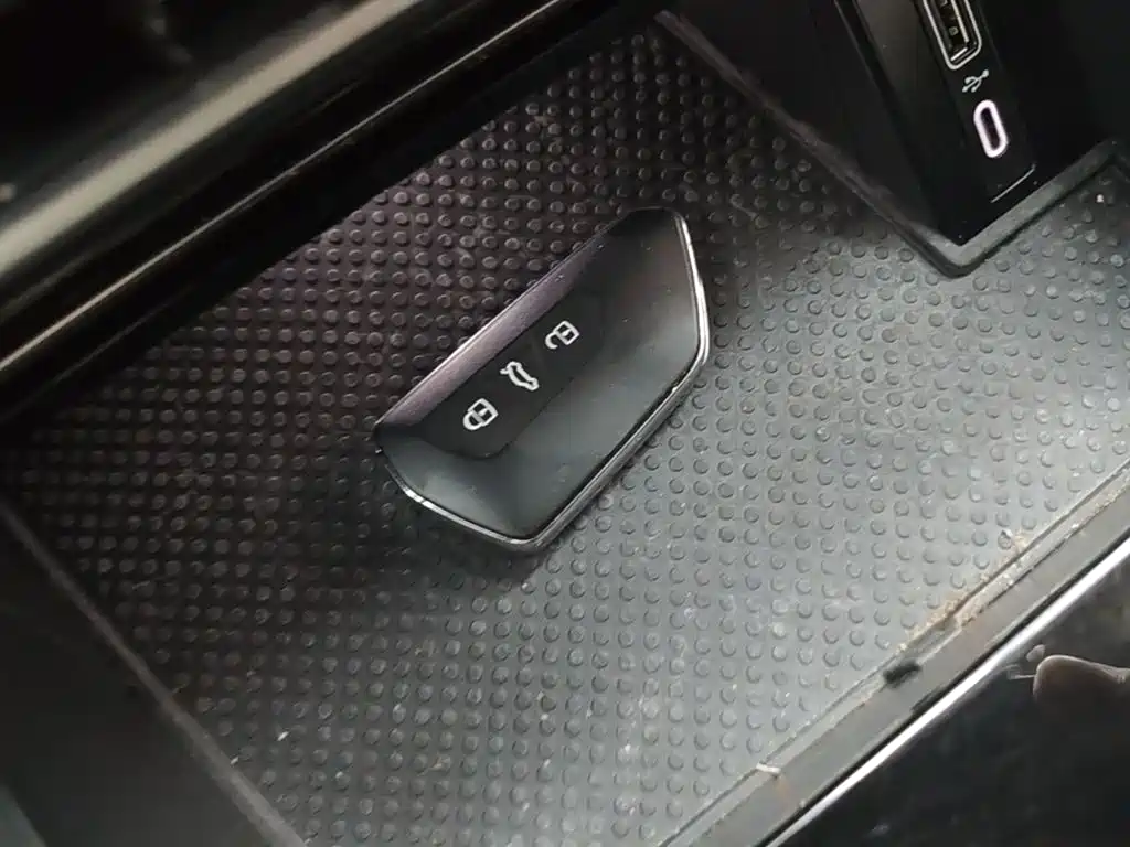 Volkswagen Teramont — миниатюра 9