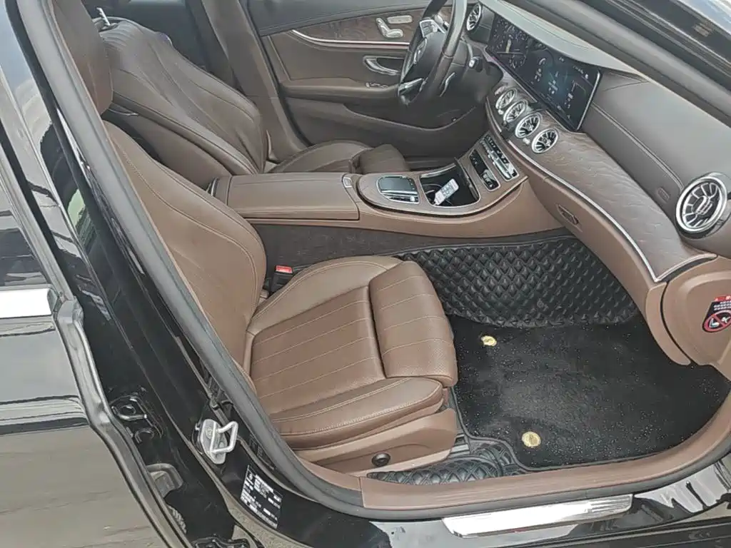 Mercedes-Benz E-Class — миниатюра 25