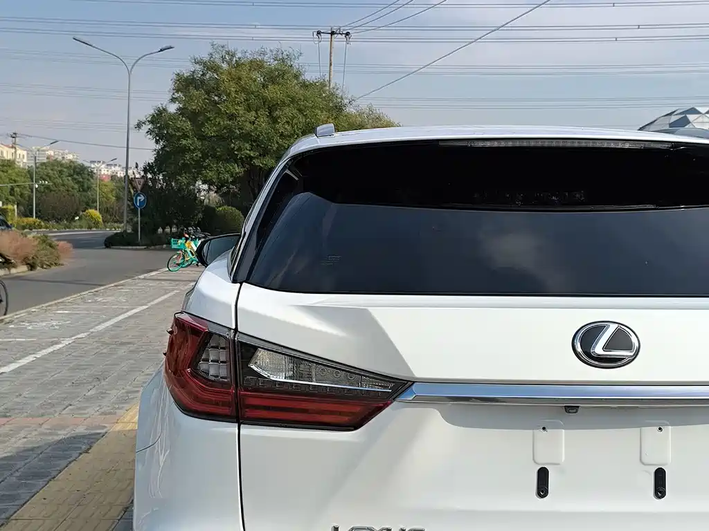 Lexus RX — миниатюра 7
