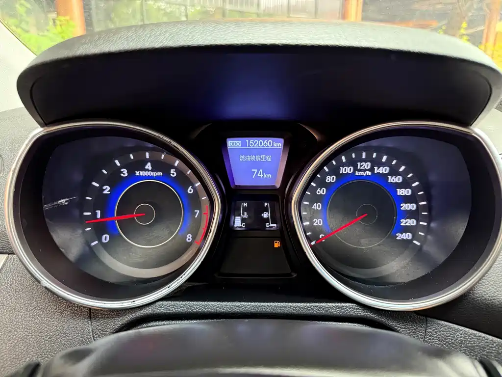 Hyundai Elantra Langdong — миниатюра 18