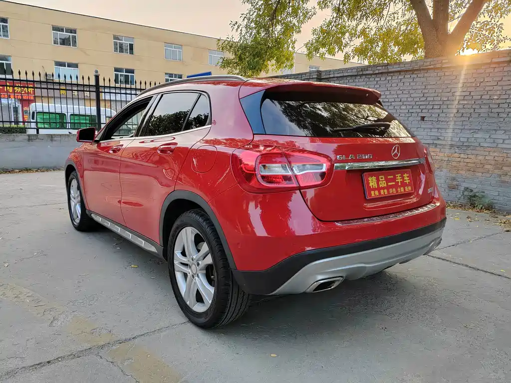 Mercedes-Benz GLA — миниатюра 6