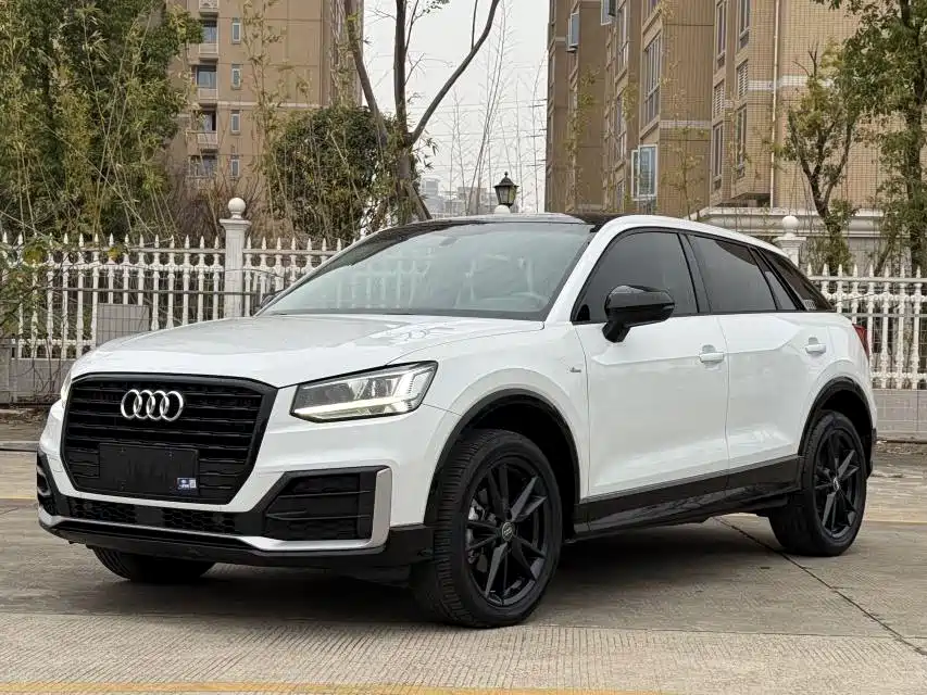 Audi Q2L 2021