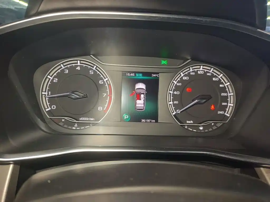 Geely Binyue — миниатюра 12
