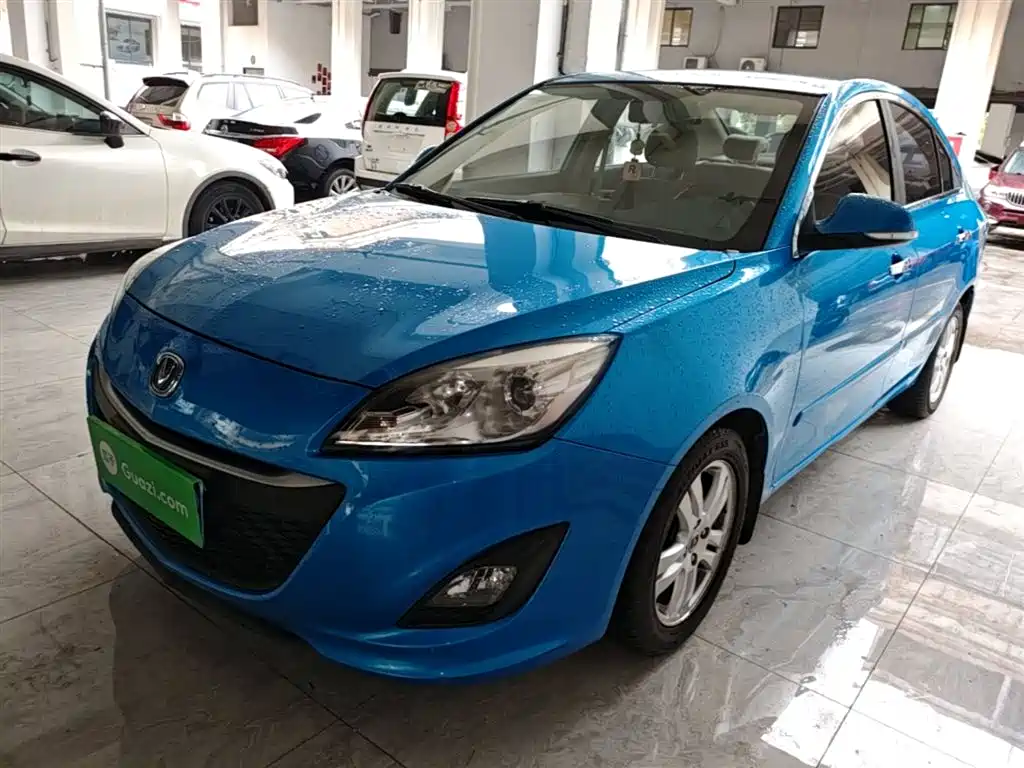Купить Changan V5