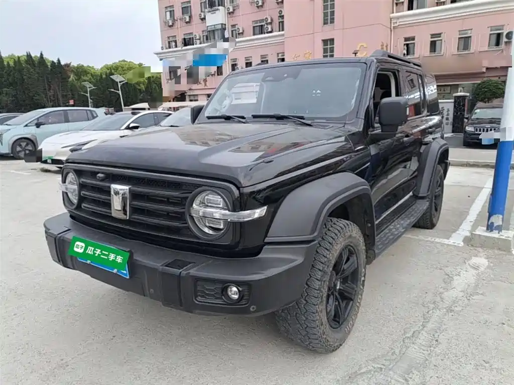 Tank Tank 300 2023