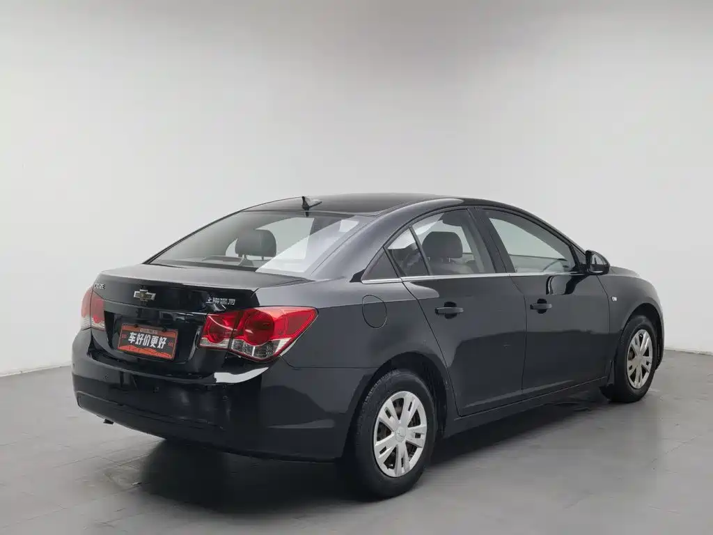 Chevrolet Cruze — миниатюра 2
