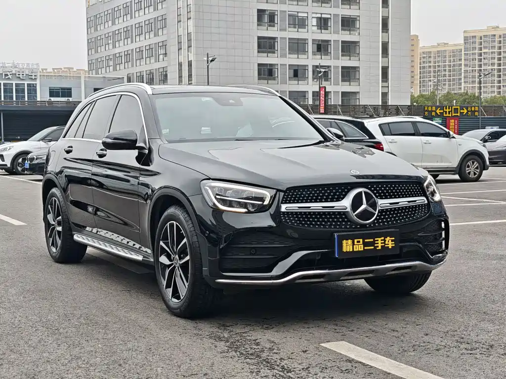 MERCEDES-BENZ GLC