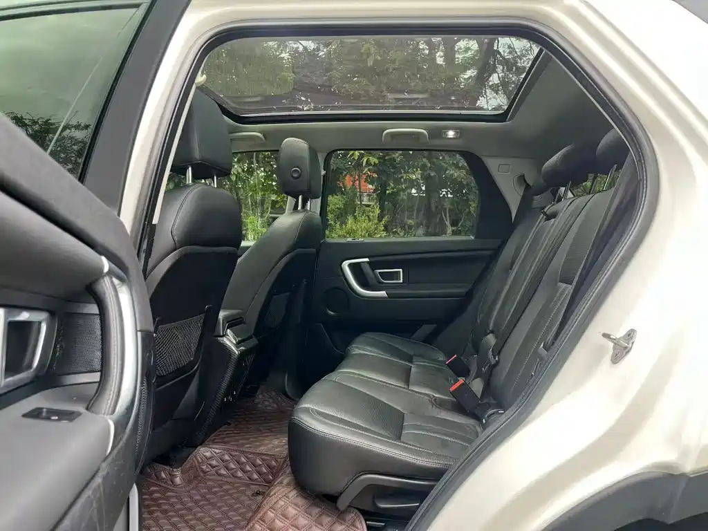 Land Rover Discovery Sport — миниатюра 6