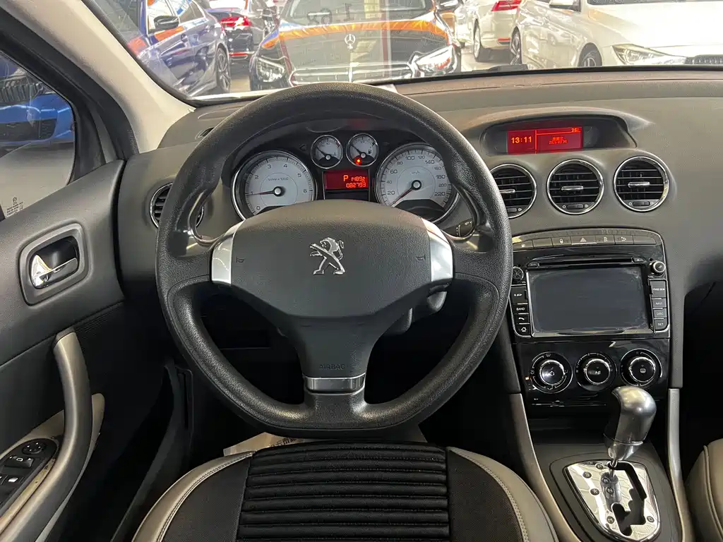 Peugeot 408 — миниатюра 9
