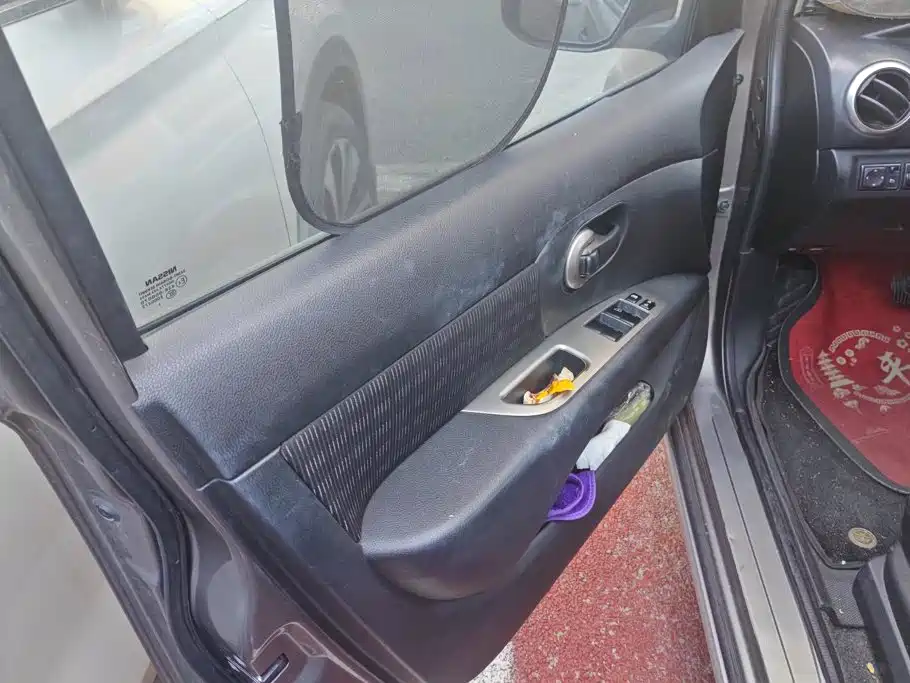 Nissan Livina — миниатюра 7